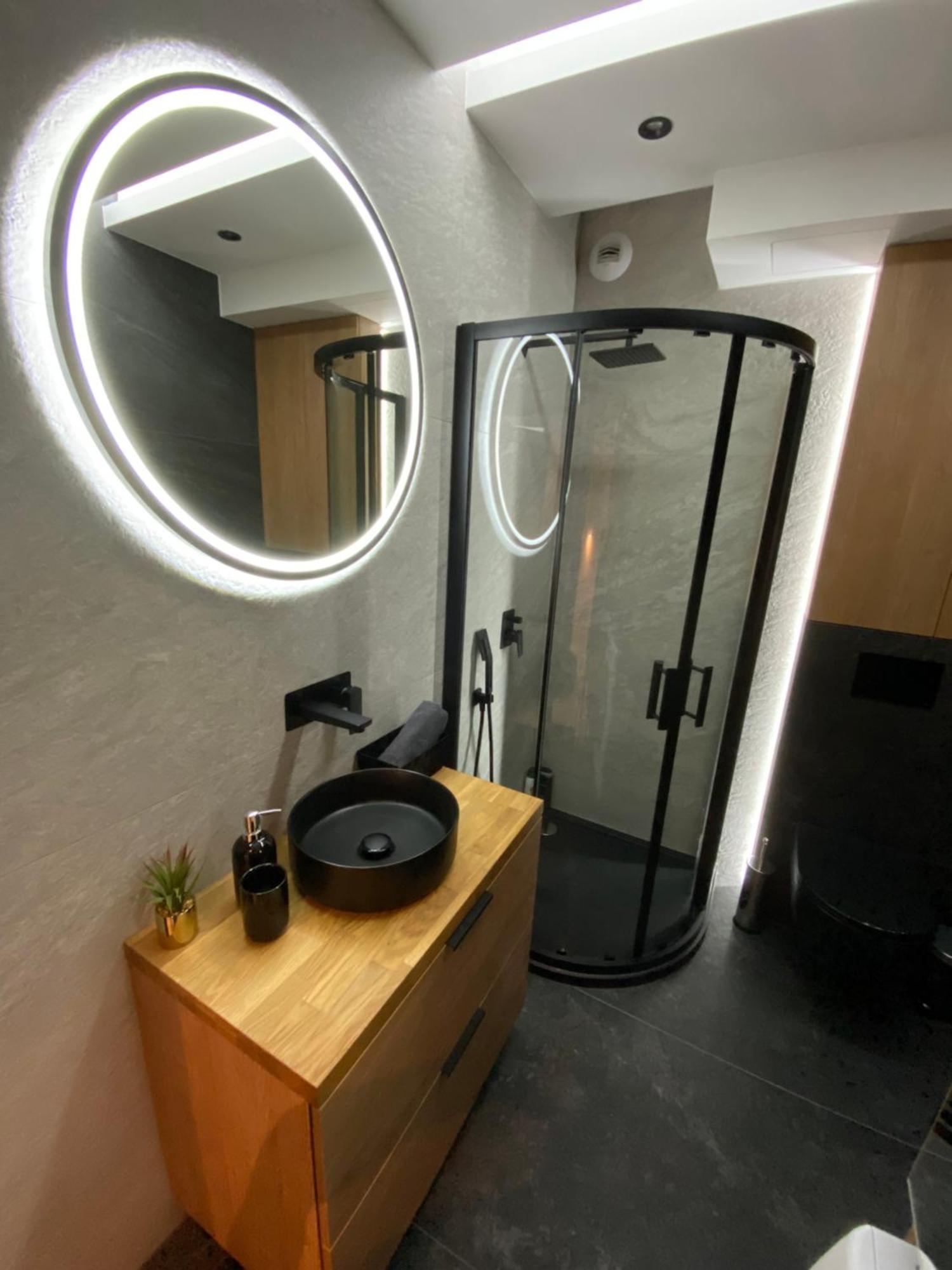 Beautiful And Modern Apartment- Garage- Wislane Tarasy كراكوفيا المظهر الخارجي الصورة